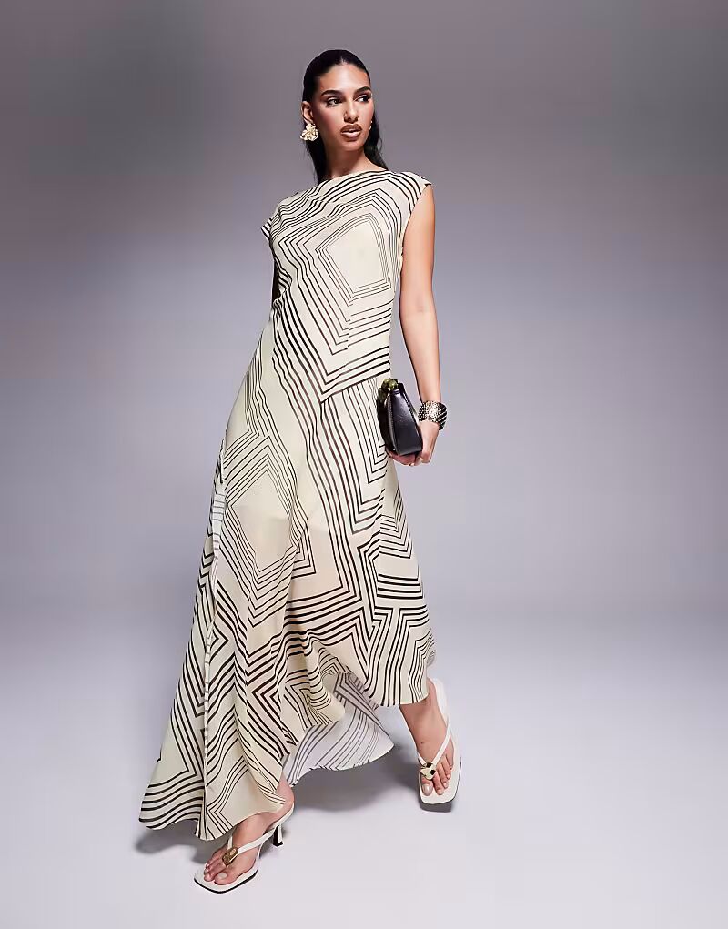 Платье макси с косым вырезом и талией ASOS DESIGN в абстрактную полоску
Платье макси с косым вырезом и талией ASOS DESIGN в абстрактную полоску