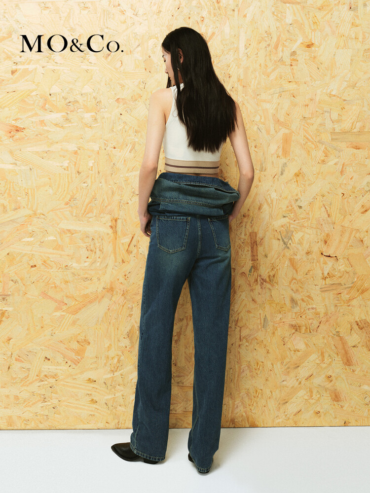 Жилет Moco в полоску с круглым вырезом короткий, белый
Жилет Moco в полоску с круглым вырезом короткий, белый