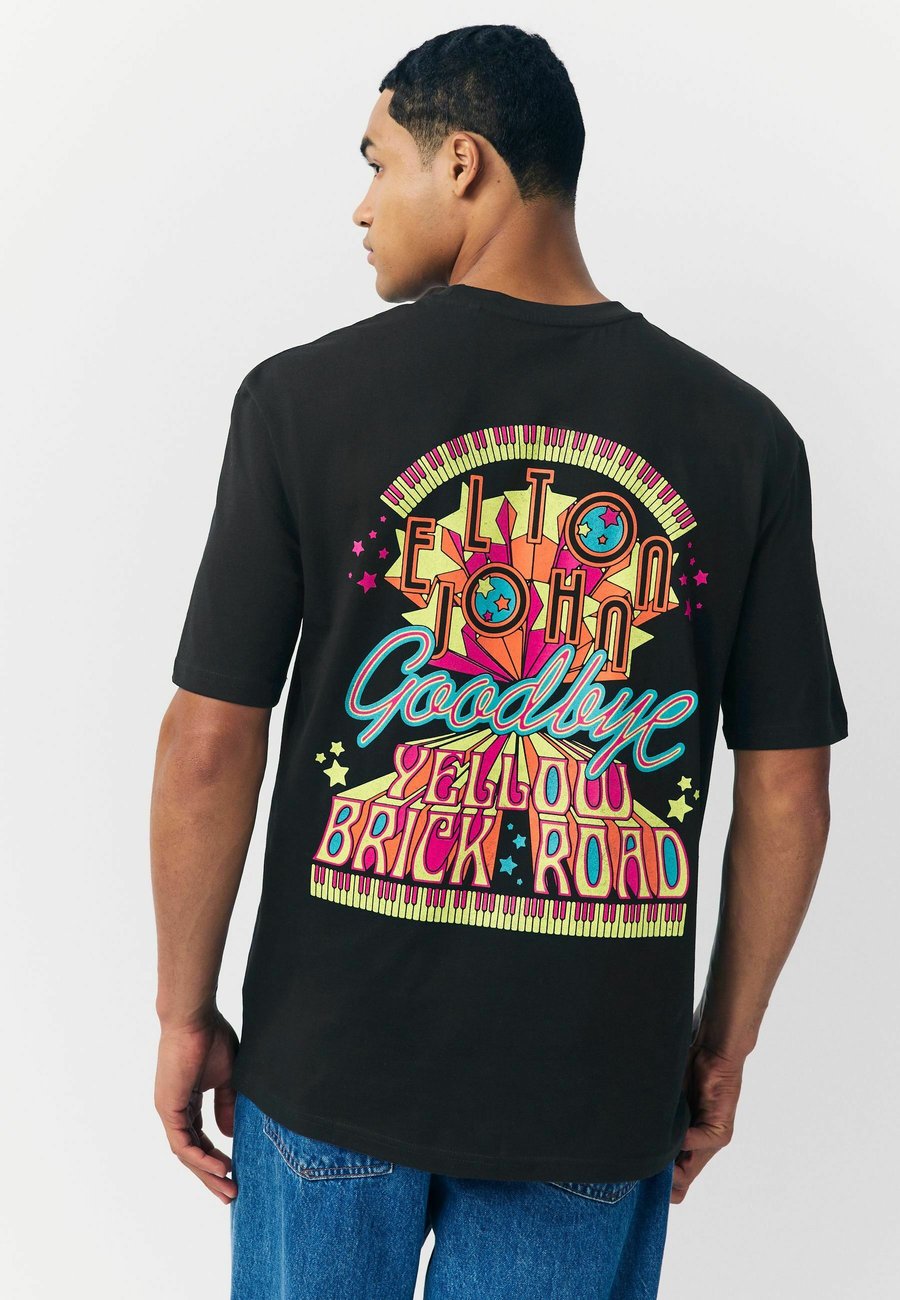 Футболка Next LICENSE REGULAR, Black Elton John/Black, Черный, Футболка Next LICENSE REGULAR, Black Elton John/Black
Футболка Next LICENSE REGULAR, Black Elton John/Black, Черный, Футболка Next LICENSE REGULAR, Black Elton John/Black