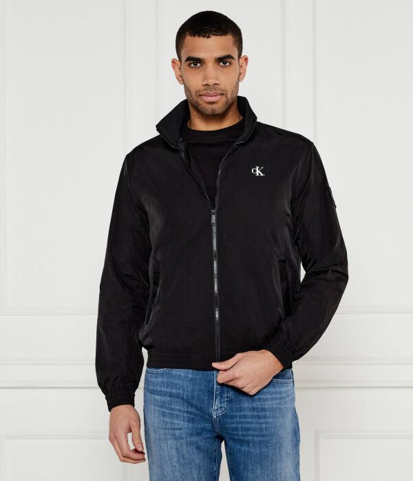 Бомбер мужской Calvin Klein Jeans на молнии, черный
Бомбер мужской Calvin Klein Jeans на молнии, черный