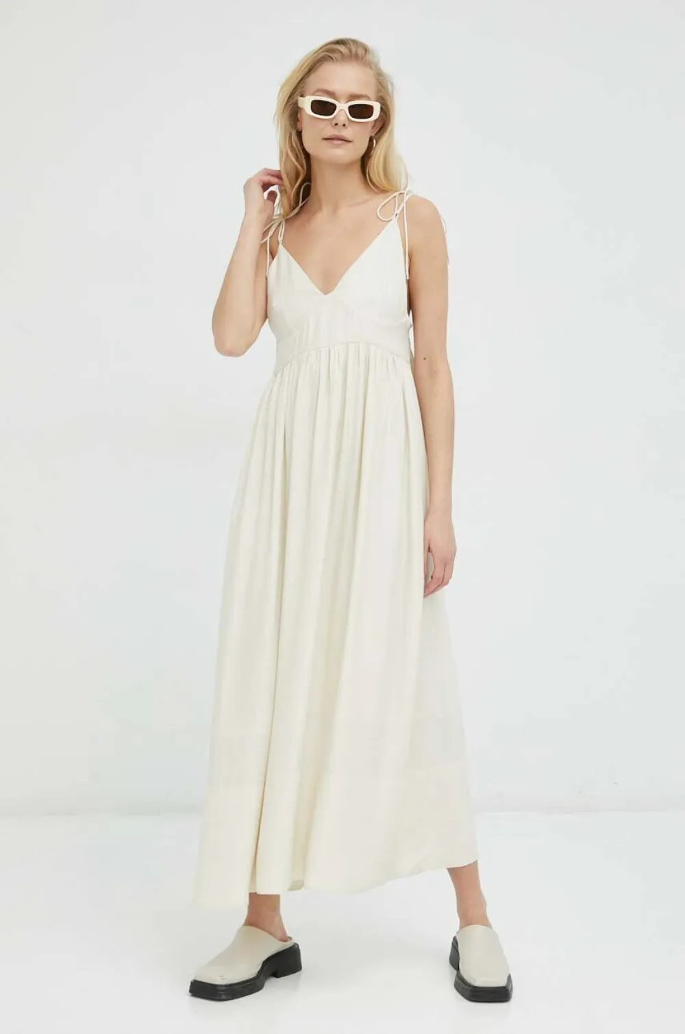 Платье миди на завязках lovechild, нейтральный
Платье миди на завязках lovechild, нейтральный