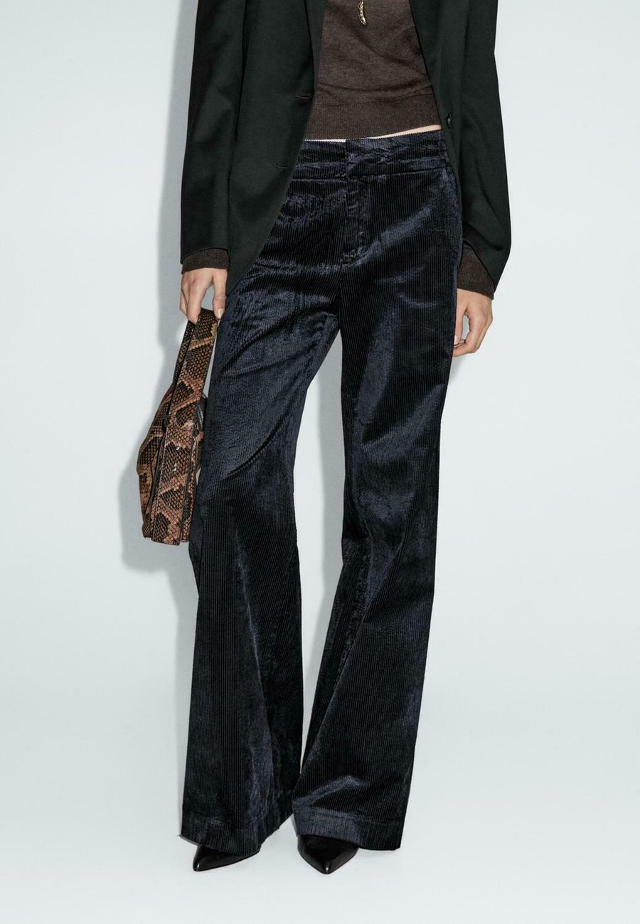 Брюки Massimo Dutti Trousers, Dark Blue
Брюки Massimo Dutti Trousers, Dark Blue