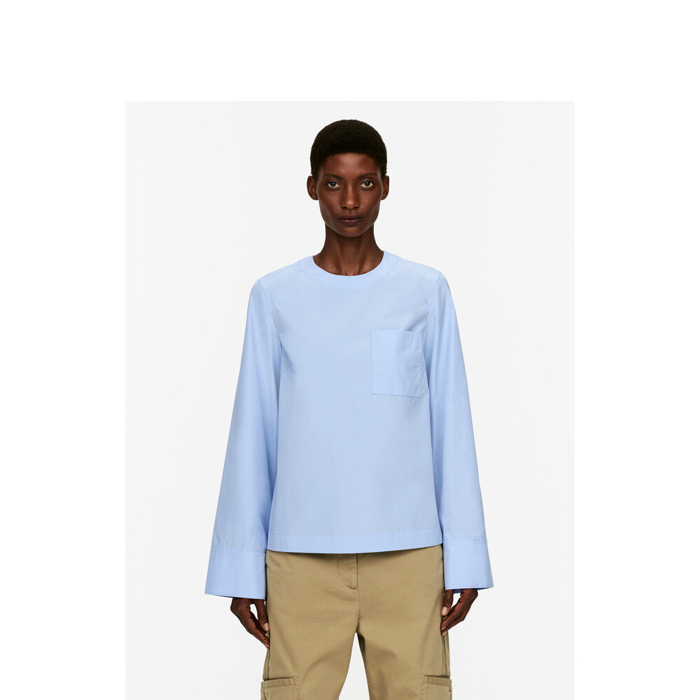 Блузка Arket с круглым вырезом, светло-голубой
Блузка Arket с круглым вырезом, светло-голубой