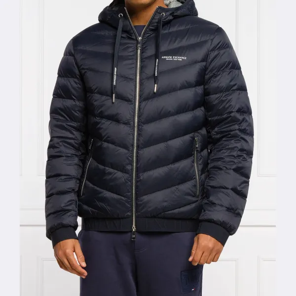 Куртка Armani Exchange Regular Fit Down, синий
Куртка Armani Exchange Regular Fit Down, синий