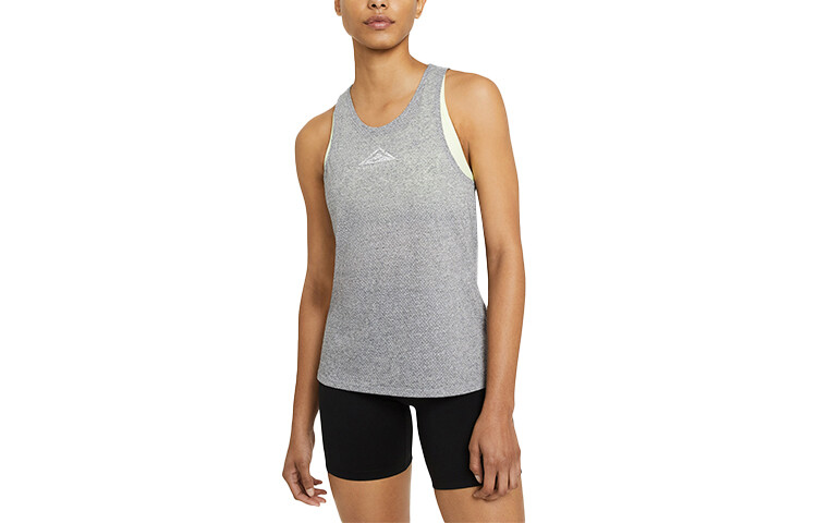 Жилет женский серый Nike
Жилет женский серый Nike