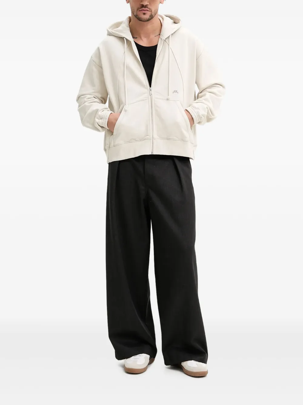 Толстовка Millbank с застежкой-молнией спереди A-COLD-WALL*, нейтральный
Толстовка Millbank с застежкой-молнией спереди A-COLD-WALL*, нейтральный