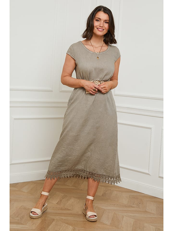 Длинное платье Curvy Lady, серо-коричневый
Длинное платье Curvy Lady, серо-коричневый