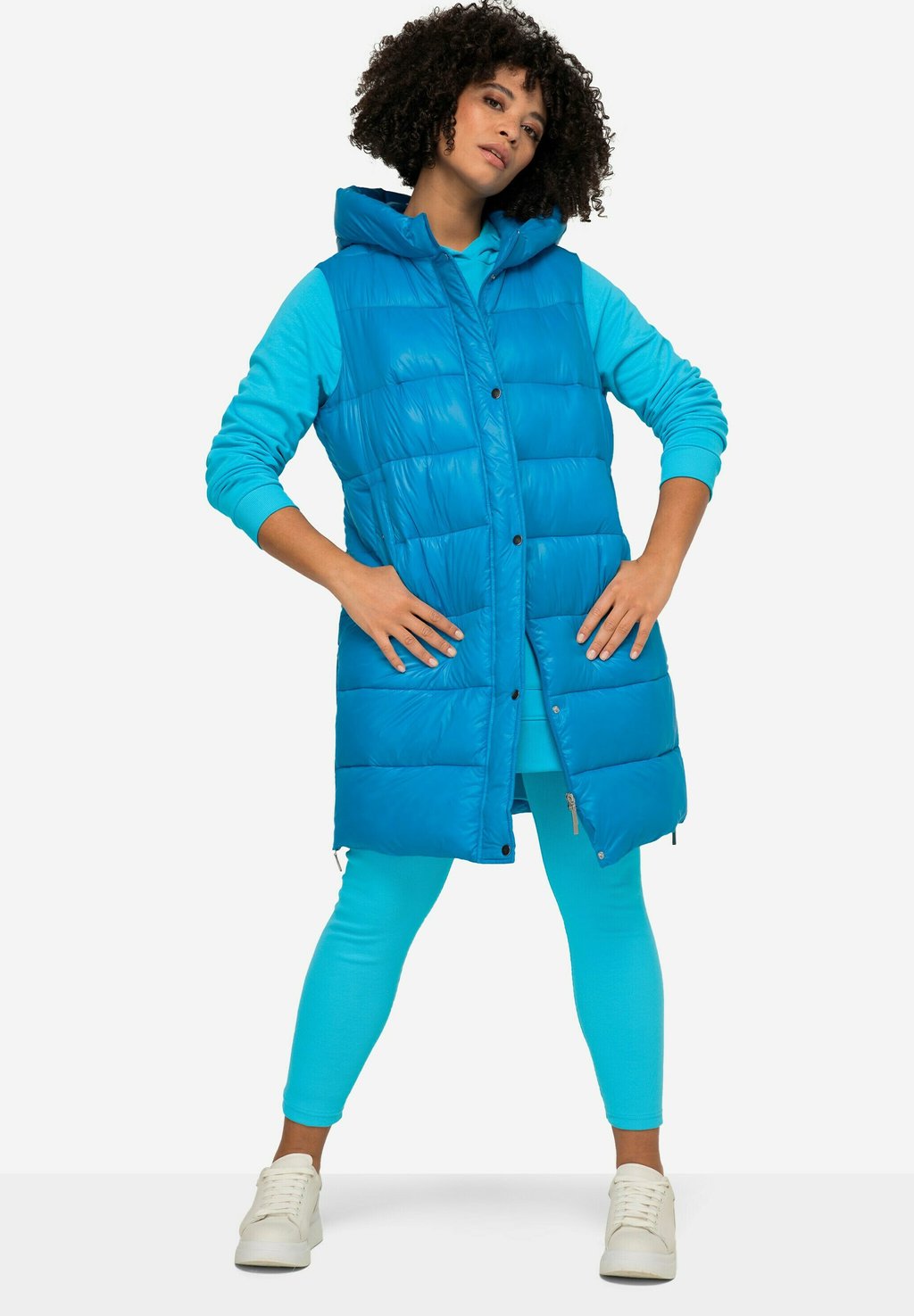 Жилет QUILTED SIDE SLITS SLEEVELESS Angel of Style, синий
Жилет QUILTED SIDE SLITS SLEEVELESS Angel of Style, синий