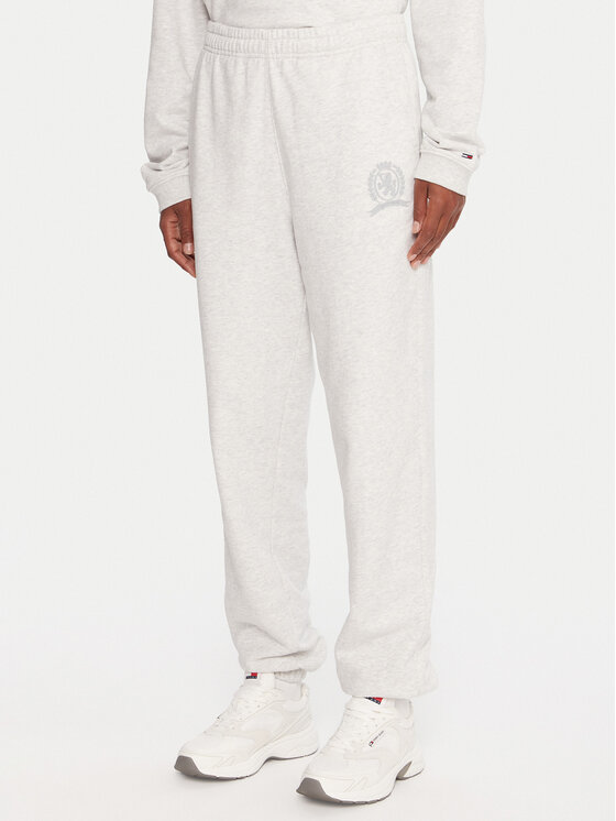 Спортивные брюки regular fit DW0DW21702 Tommy Jeans, серый
Спортивные брюки regular fit DW0DW21702 Tommy Jeans, серый