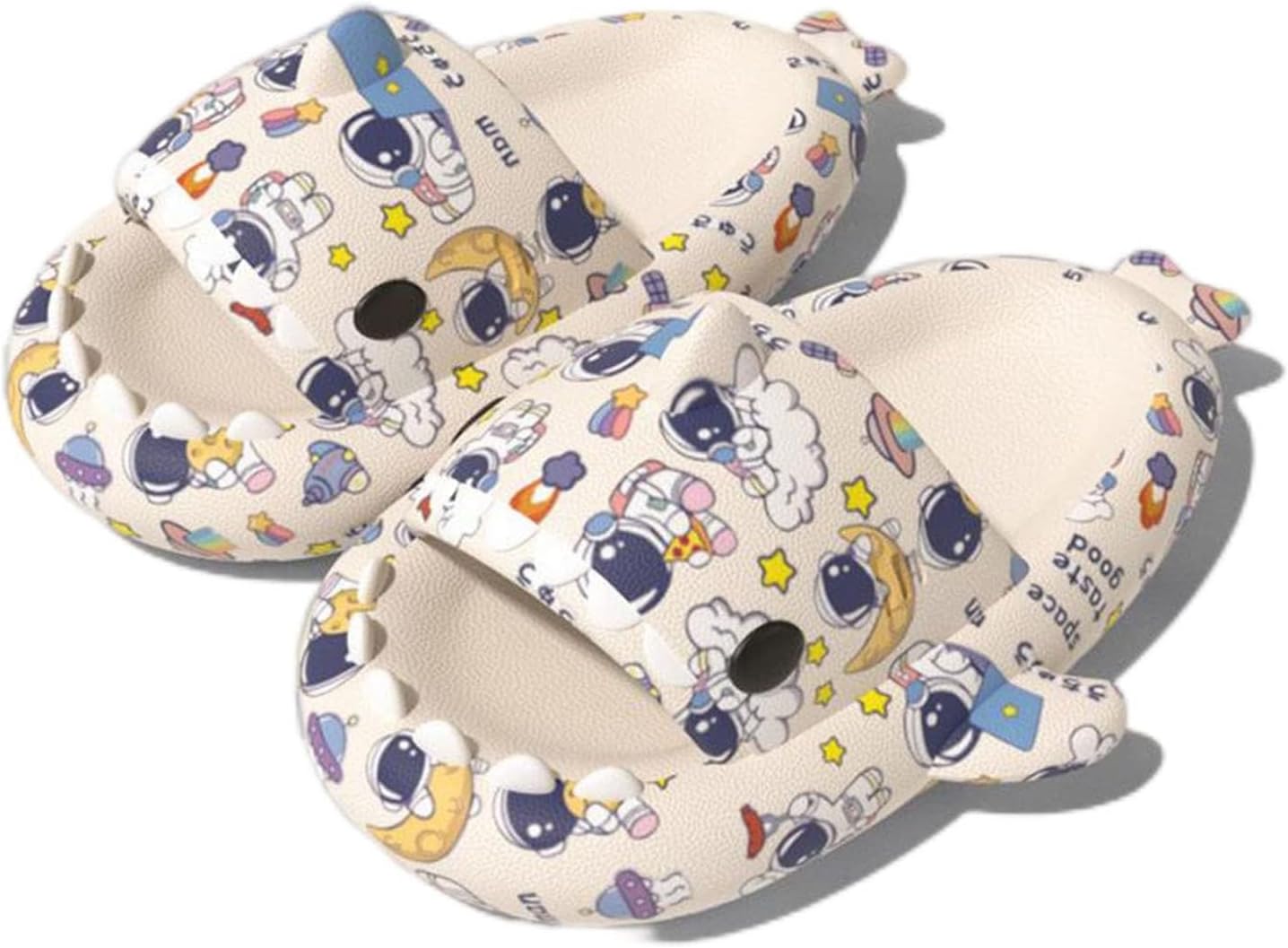 Оригинальные сланцы Zureto Shark, унисекс с изображением акулы, новые домашние тапочки Cloud Shark для спа, сандалии, бежевый
Оригинальные сланцы Zureto Shark, унисекс с изображением акулы, новые домашние тапочки Cloud Shark для спа, сандалии, бежевый