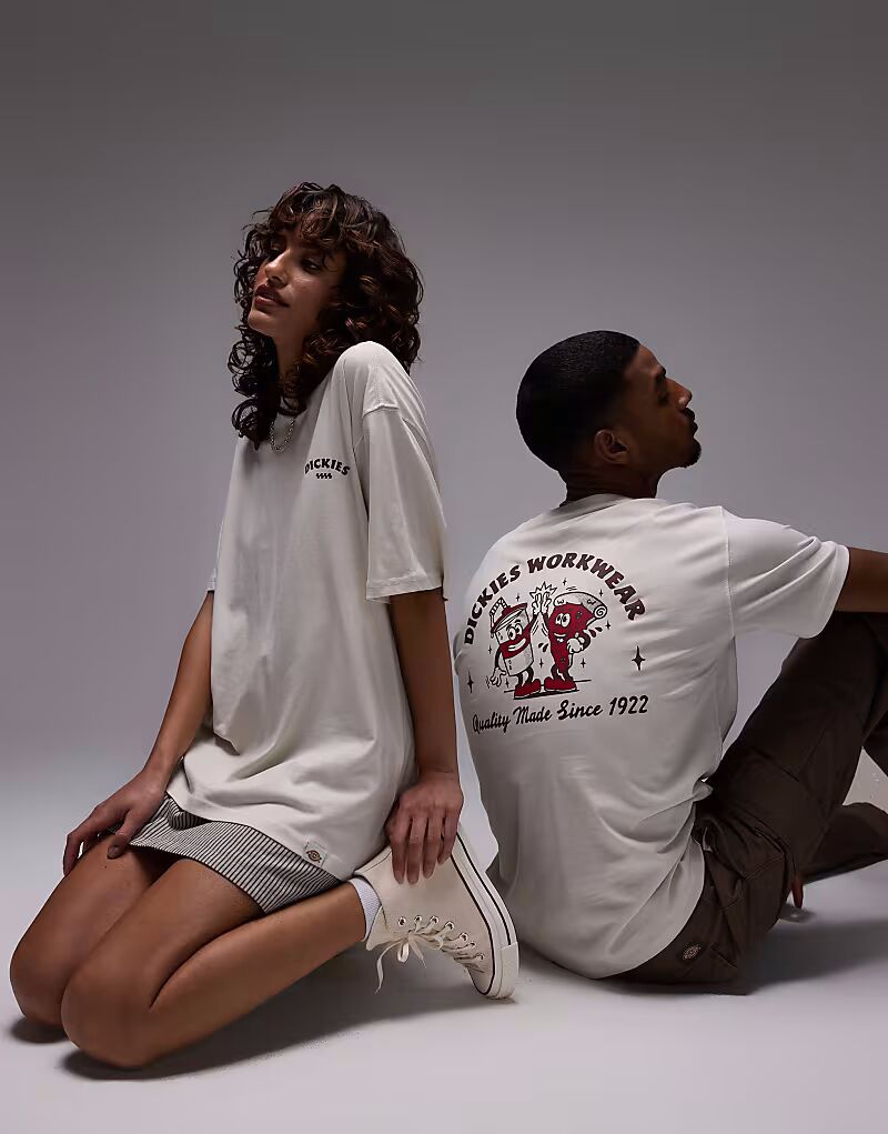 Футболка с принтом пиццы на спине Dickies в кремово-белом цвете - эксклюзивно для ASOS, Бежевый, Футболка с принтом пиццы на спине Dickies в кремово-белом цвете - эксклюзивно для ASOS
Футболка с принтом пиццы на спине Dickies в кремово-белом цвете - эксклюзивно для ASOS, Бежевый, Футболка с принтом пиццы на спине Dickies в кремово-белом цвете - эксклюзивно для ASOS