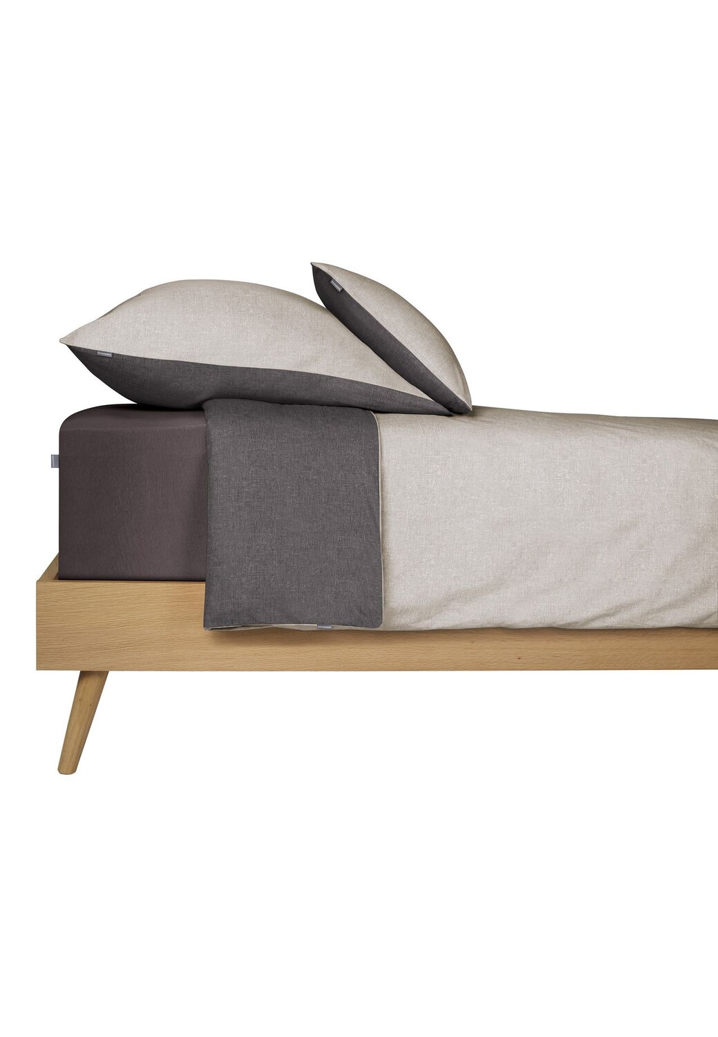 Тонкая льняная простыня Finni из согревающего хлопка Schiesser
Тонкая льняная простыня Finni из согревающего хлопка Schiesser