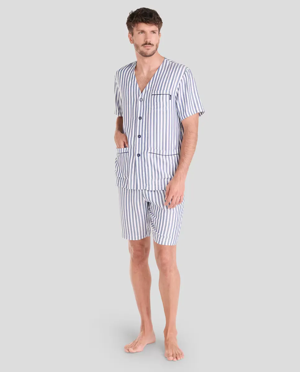 Мужская короткая пижама с принтом Lohe, темно-синий
Мужская короткая пижама с принтом Lohe, темно-синий