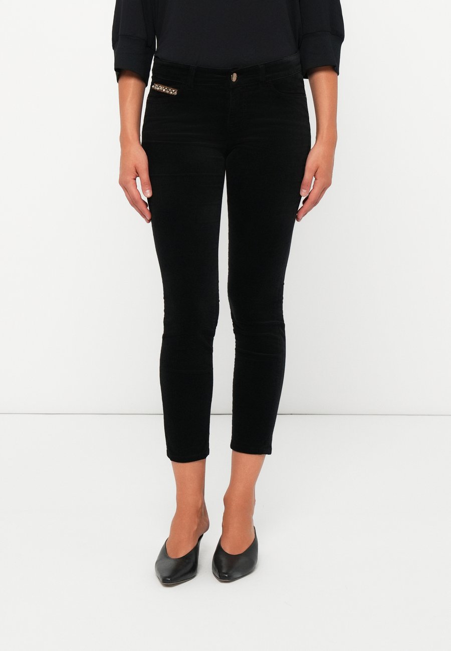 Брюки Marc Cain Trousers, Black
Брюки Marc Cain Trousers, Black