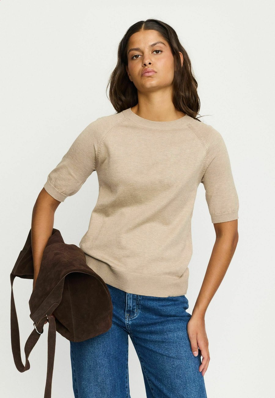 Футболка Soft Rebels MARLA SS O-NECK, Beige
Футболка Soft Rebels MARLA SS O-NECK, Beige