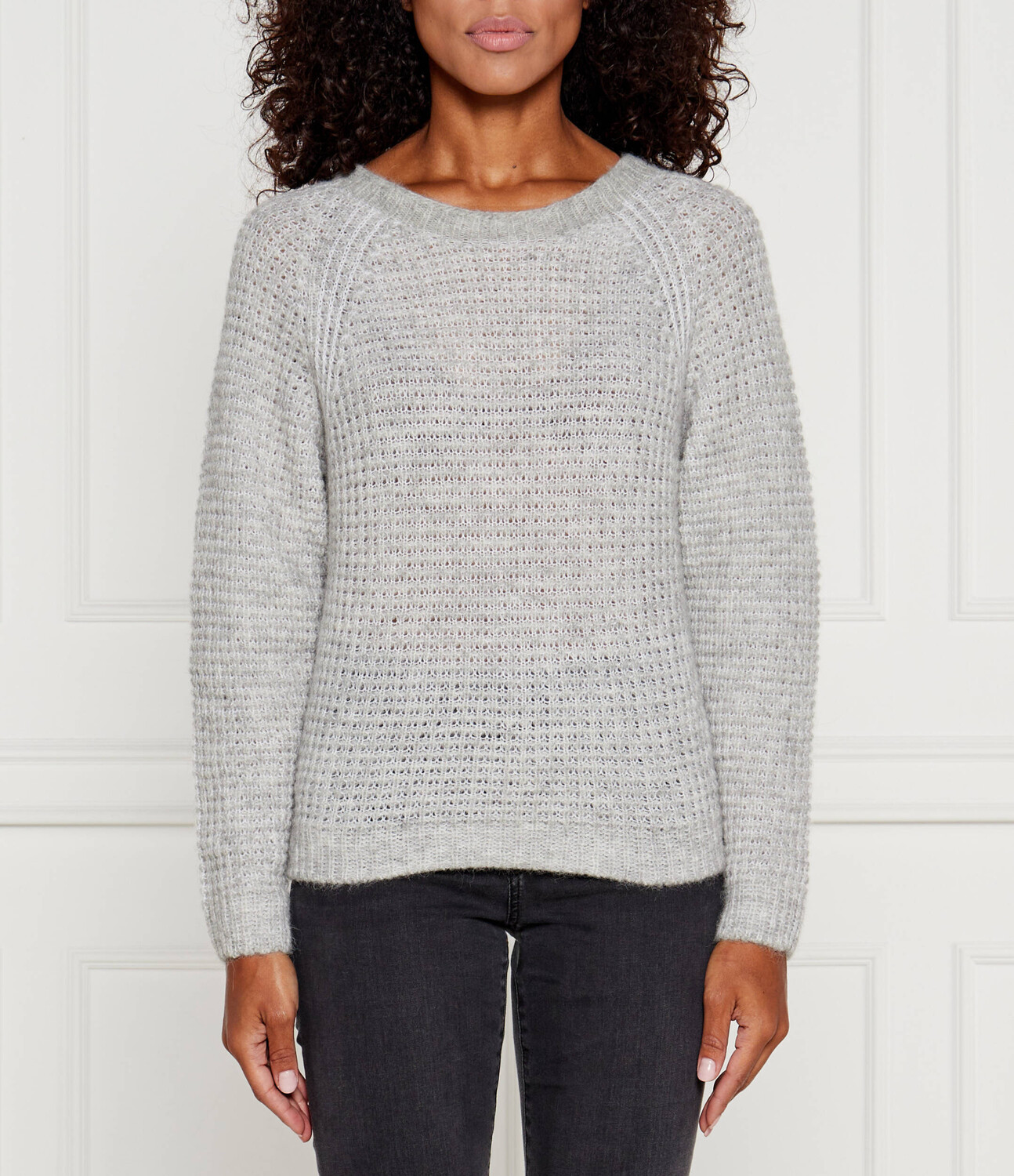 Свитер из шерсти Marc Cain Regular Fit, серый
Свитер из шерсти Marc Cain Regular Fit, серый