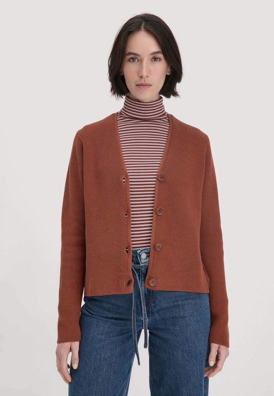 Кардиган Hessnatur RELAXED, Rost/Brown
Кардиган Hessnatur RELAXED, Rost/Brown