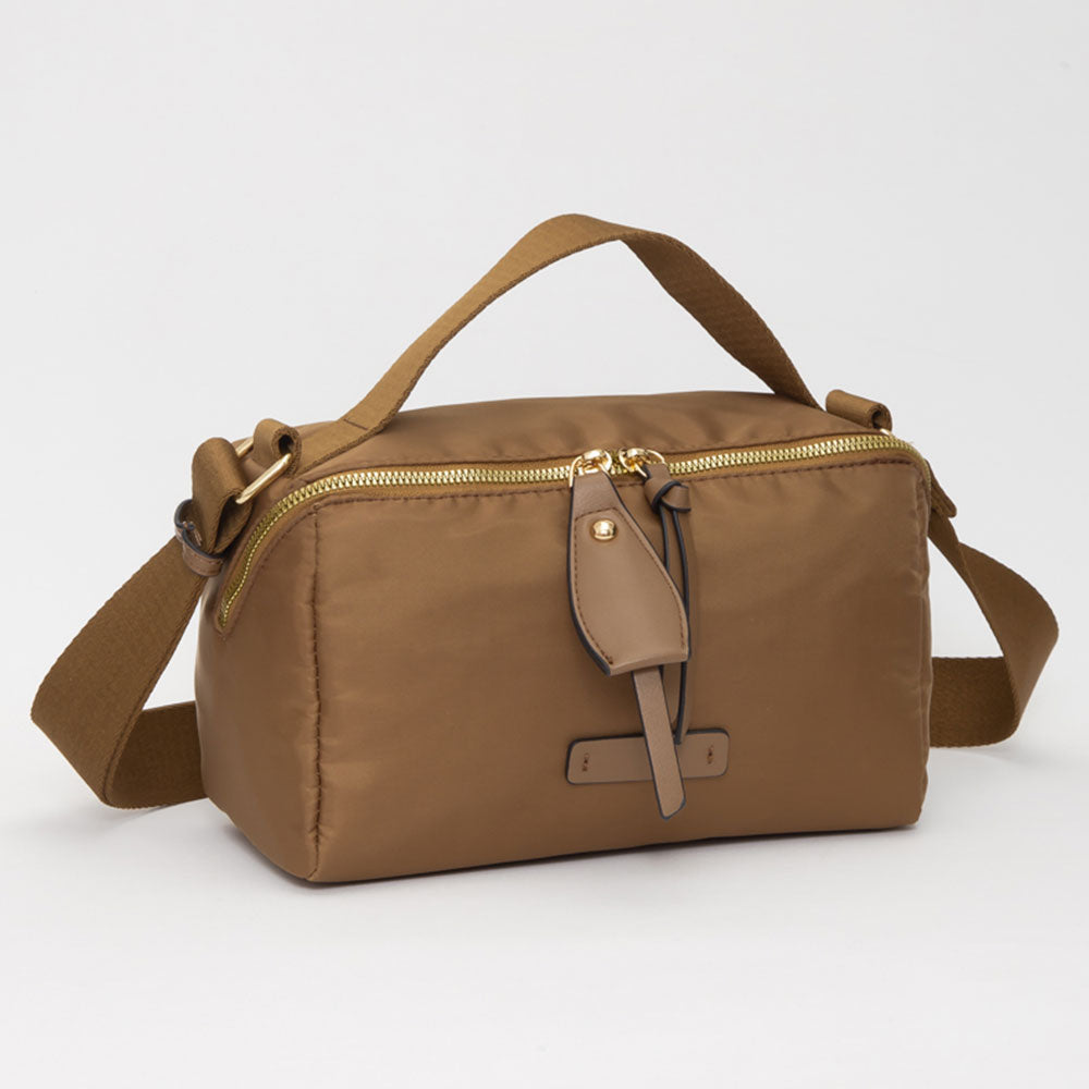 Компактная легкая повседневная сумка через плечо FASHNZFAB, коричневый
Компактная легкая повседневная сумка через плечо FASHNZFAB, коричневый