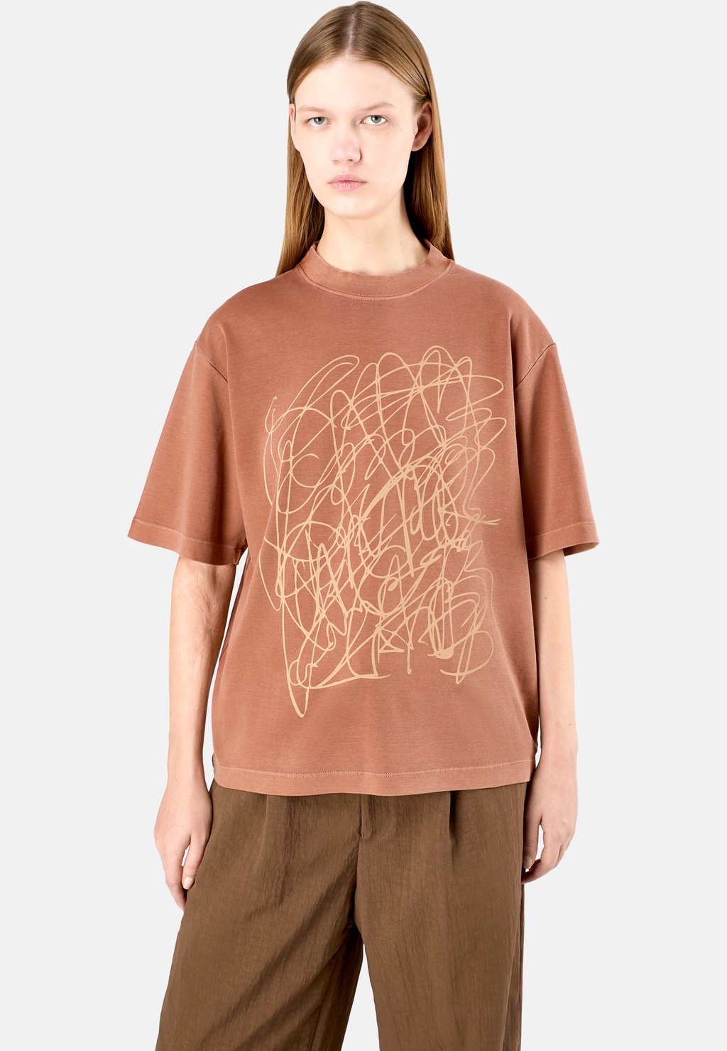 Футболка с принтом CAMPERLAB, красный
Футболка с принтом CAMPERLAB, красный