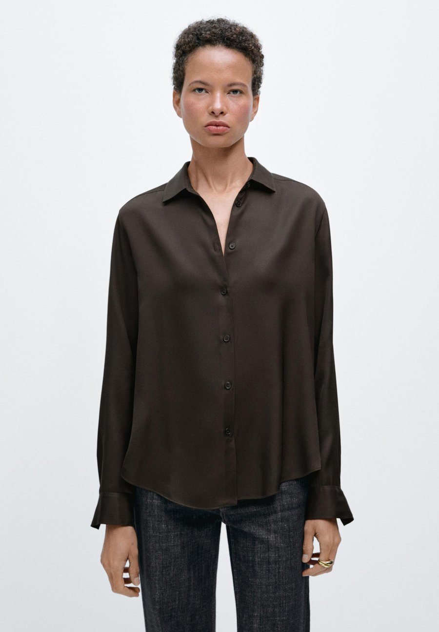 Блуза Massimo Dutti FLOWING SATIN LONG SLEEVE, Dark Brown
Блуза Massimo Dutti FLOWING SATIN LONG SLEEVE, Dark Brown