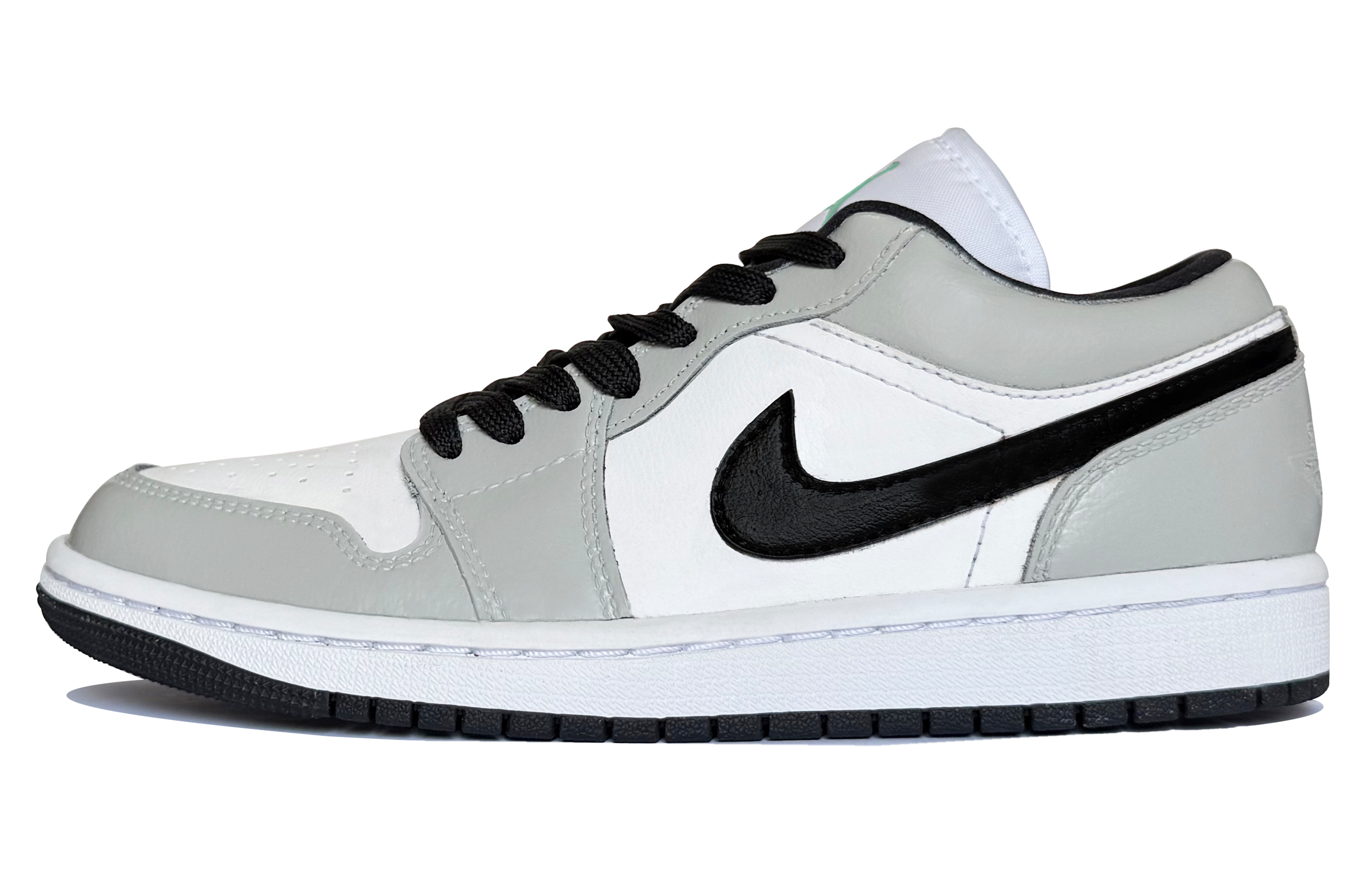 Jordan Баскетбольные кроссовки Air 1 Lunar Mail, серо-серые, с амортизаторами, низкие, мужские, серо-белые
Jordan Баскетбольные кроссовки Air 1 Lunar Mail, серо-серые, с амортизаторами, низкие, мужские, серо-белые