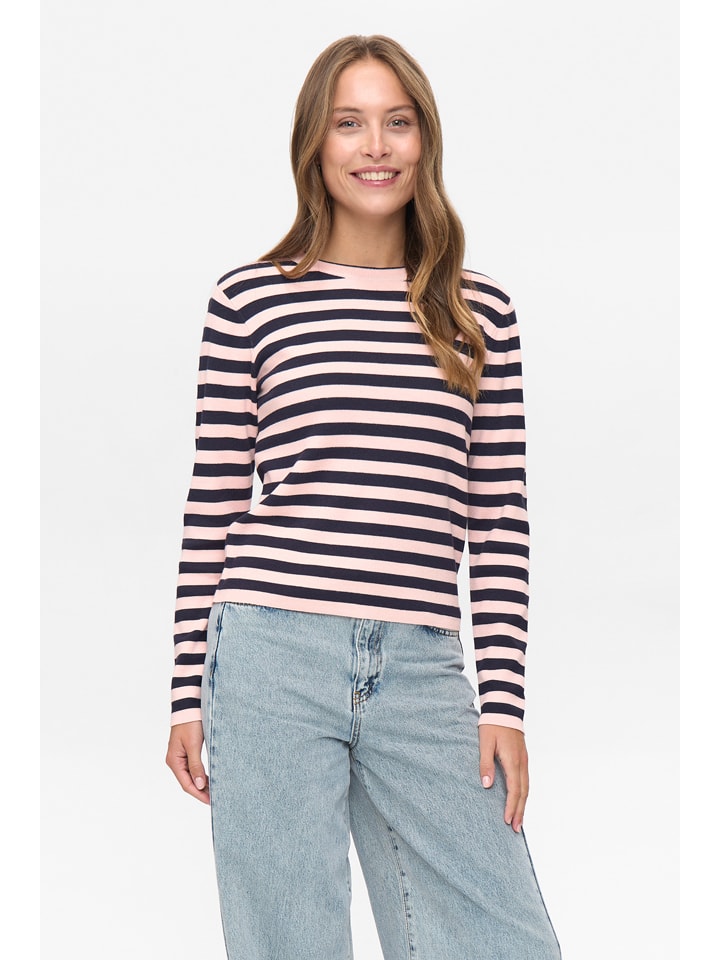 NÜMPH Свитер "Nustripy" в розово-темно-синем цвете
NÜMPH Свитер "Nustripy" в розово-темно-синем цвете