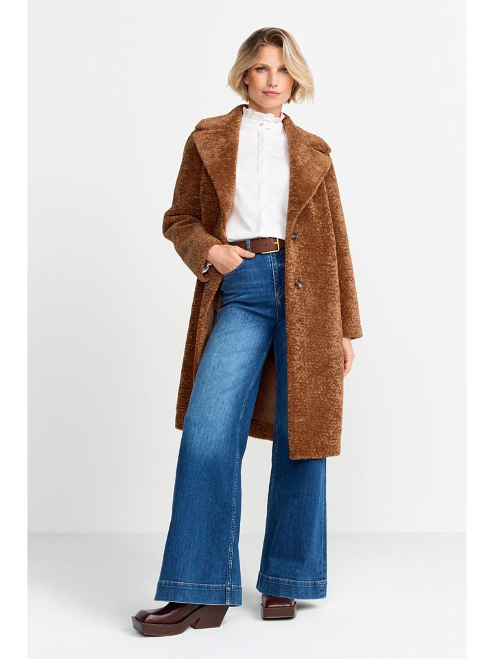Rich&Royal Пальто-тедди верблюжьего цвета
Rich&Royal Пальто-тедди верблюжьего цвета