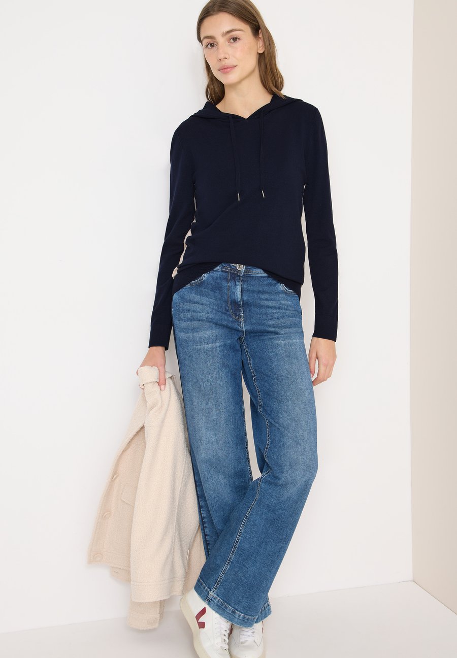 Худи Cecil Hoodie, Blau/Dark Blue
Худи Cecil Hoodie, Blau/Dark Blue