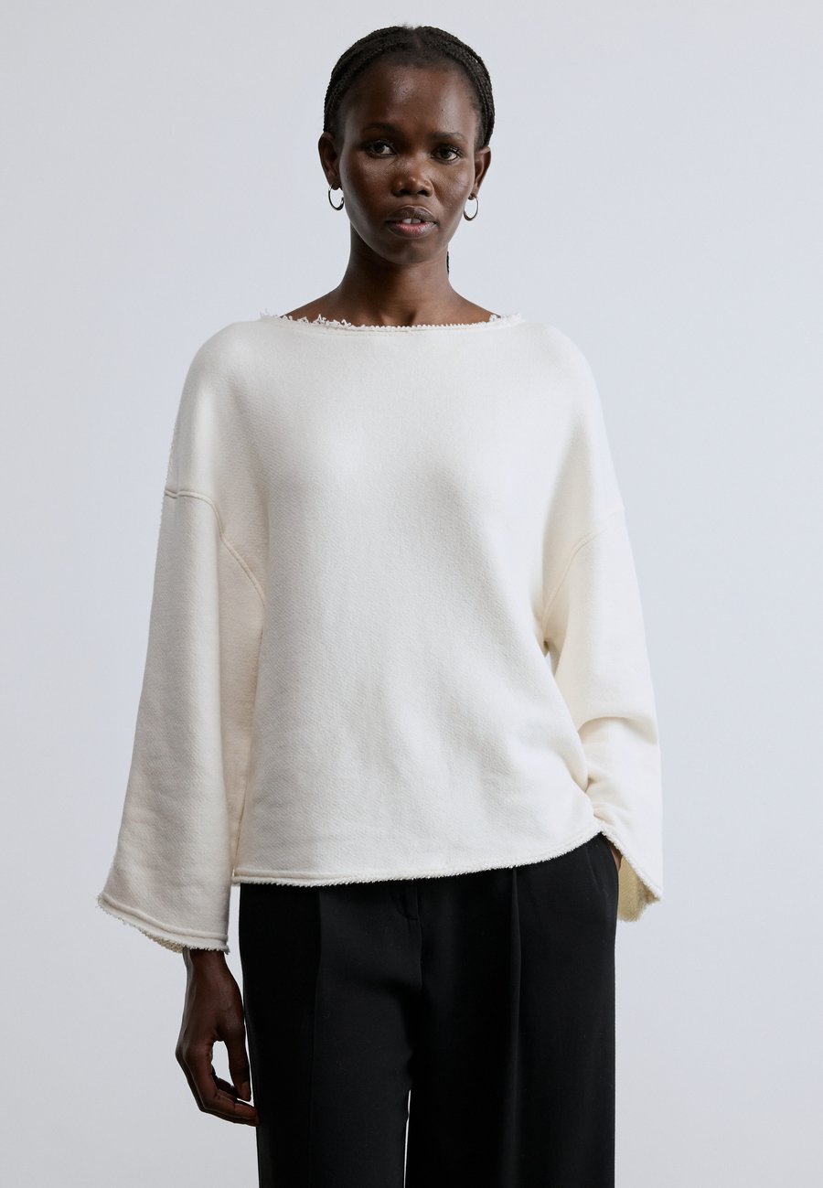 Толстовка BOSS ENELY, Open White/Off-White
Толстовка BOSS ENELY, Open White/Off-White