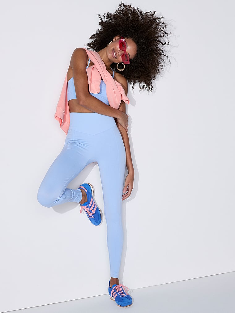Бесшовные классические леггинсы Pink, classic blue dancer
Бесшовные классические леггинсы Pink, classic blue dancer