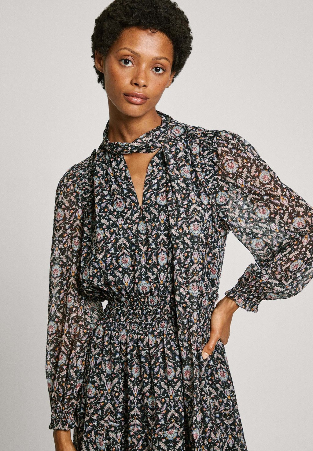 Повседневное платье Pepe Jeans, черный
Повседневное платье Pepe Jeans, черный