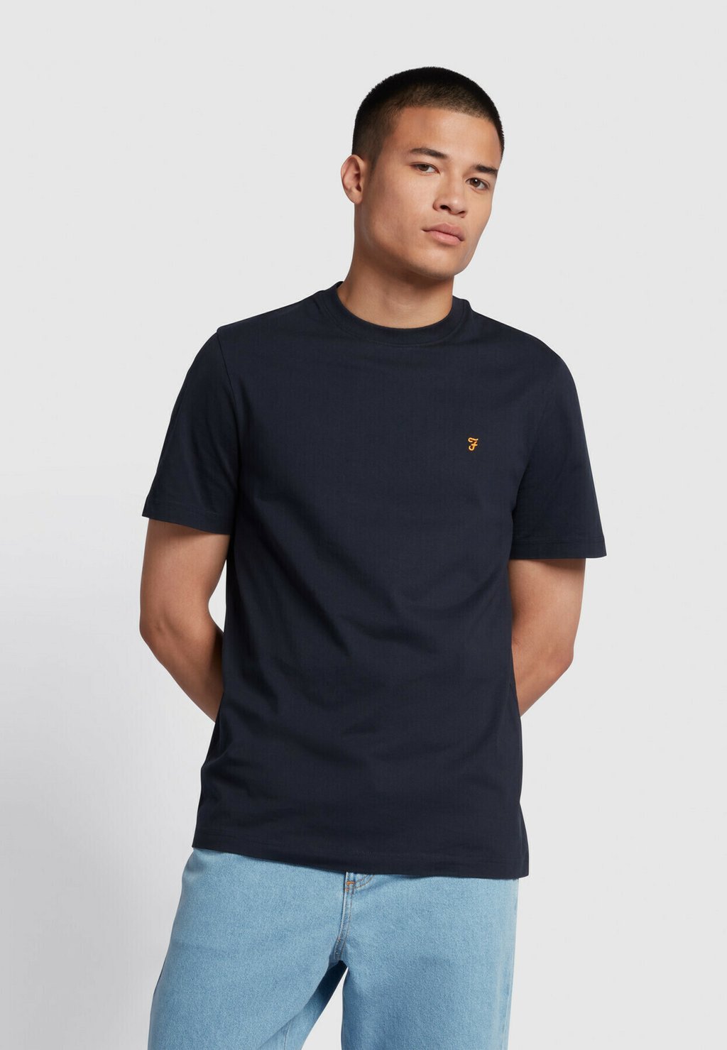 Базовая футболка DANNY Farah, темно-синий
Базовая футболка DANNY Farah, темно-синий