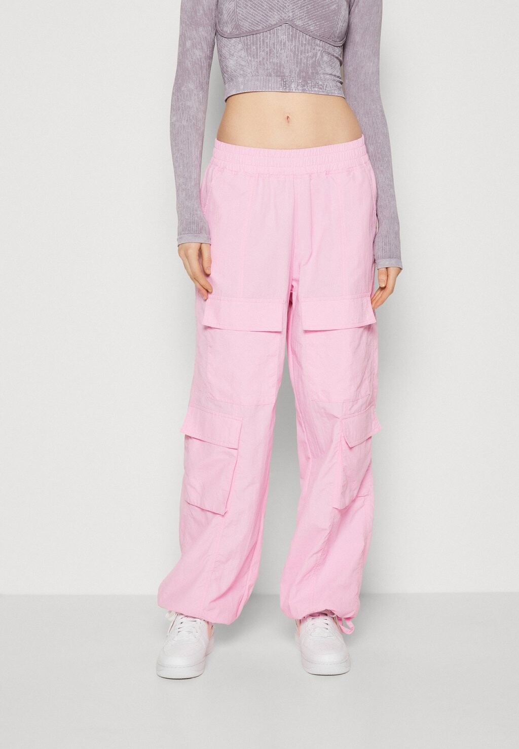 Брюки-карго Neon & Nylon, Розовый, Брюки-карго Neon & Nylon
Брюки-карго Neon & Nylon, Розовый, Брюки-карго Neon & Nylon
