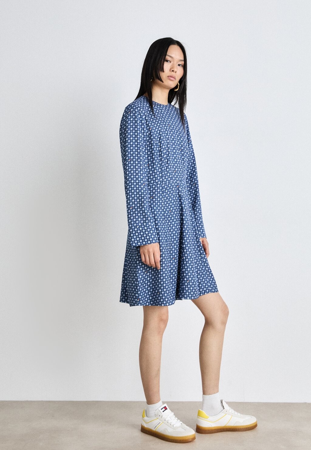 Летнее платье Tommy Hilfiger, темно-синий
Летнее платье Tommy Hilfiger, темно-синий