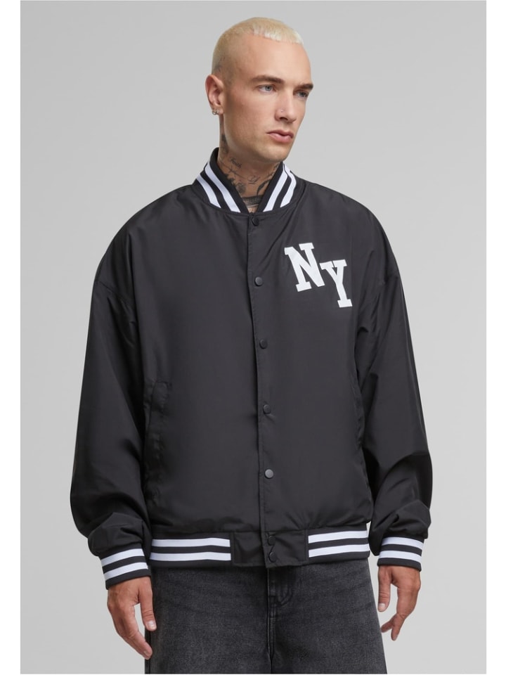 Демисезонная куртка Mister Tee, черный
Демисезонная куртка Mister Tee, черный