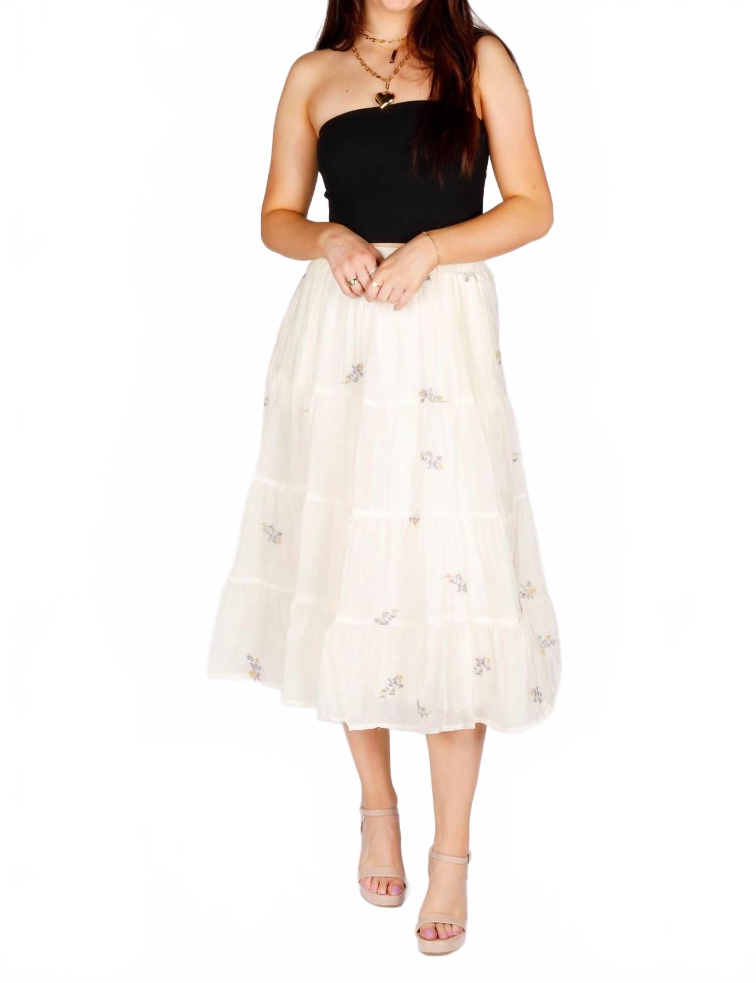 Кэтрин Юбка в бежевом цвете Hayden LA
Кэтрин Юбка в бежевом цвете Hayden LA