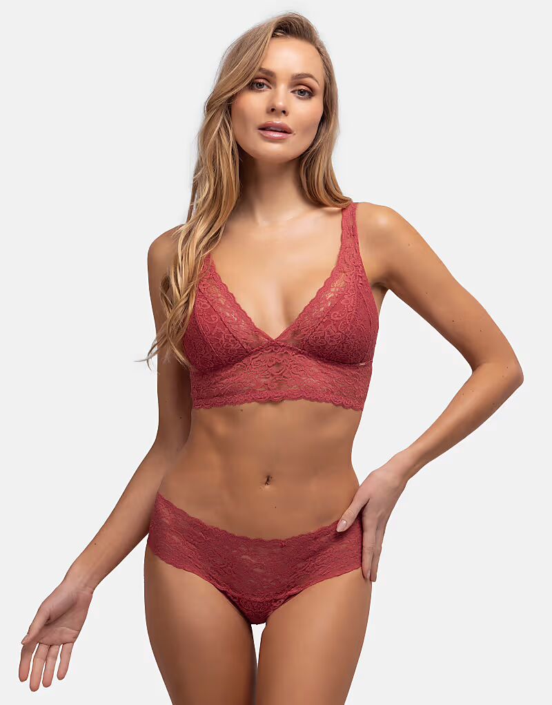 Комплект из 3 трусиков-брифов Lana Dorina, коралловый/бежевый/черный
Комплект из 3 трусиков-брифов Lana Dorina, коралловый/бежевый/черный