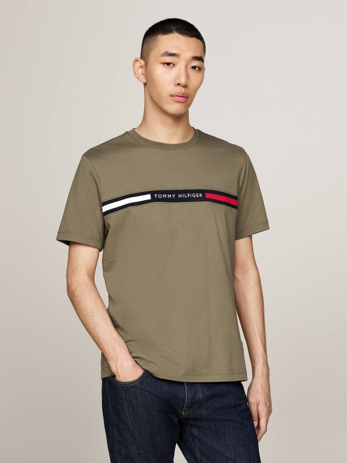 Футболка Tommy Hilfiger Regular Fit, цвет cachi
Футболка Tommy Hilfiger Regular Fit, цвет cachi