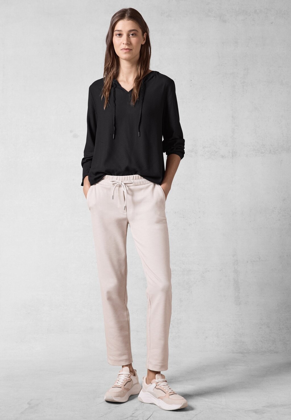 Топ с длинными рукавами MIT ELASTISCHEM SAUM Cecil, черный 
Топ с длинными рукавами MIT ELASTISCHEM SAUM Cecil, черный