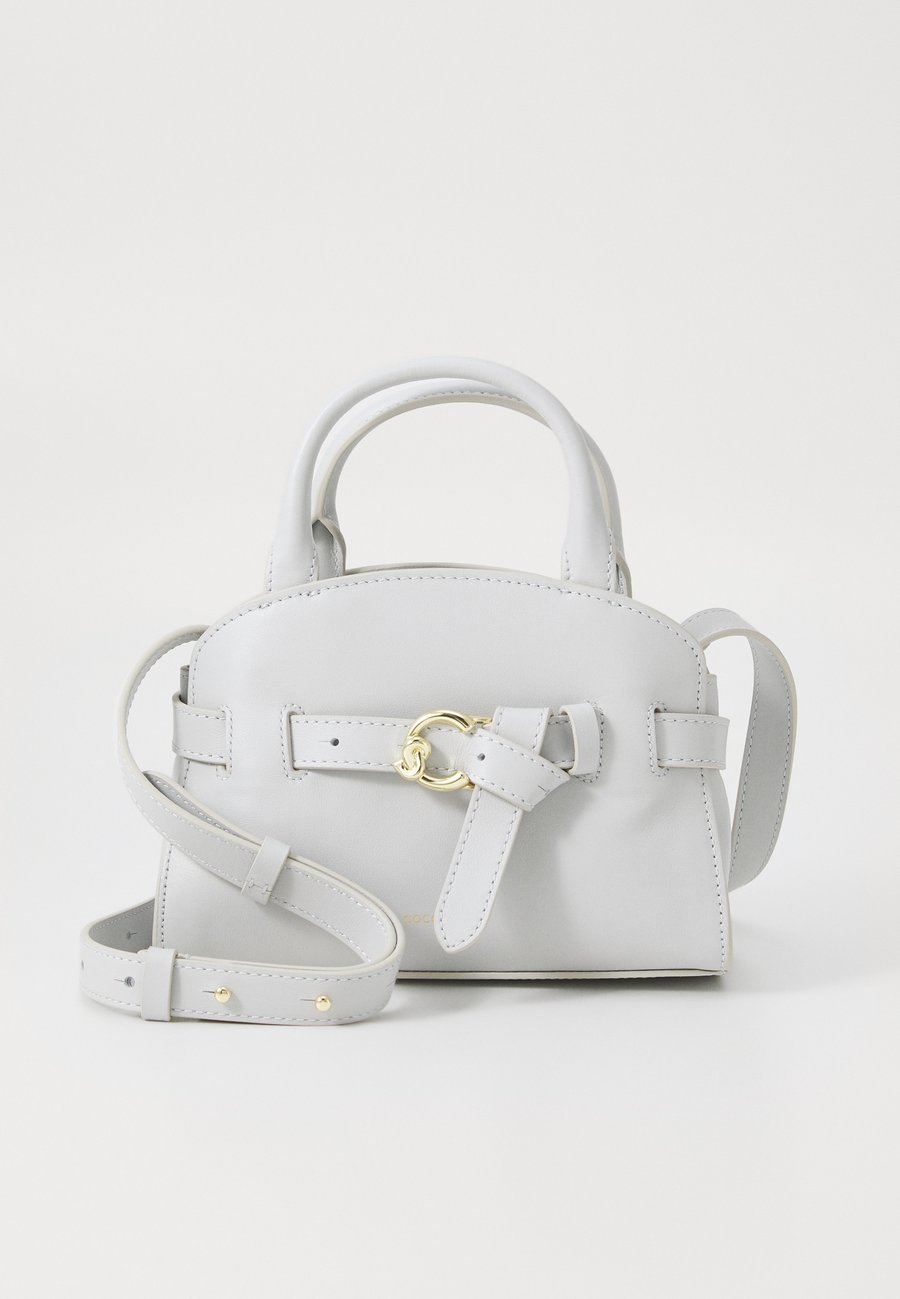 Сумка Coccinelle SABINE, Snow/Off-White
Сумка Coccinelle SABINE, Snow/Off-White