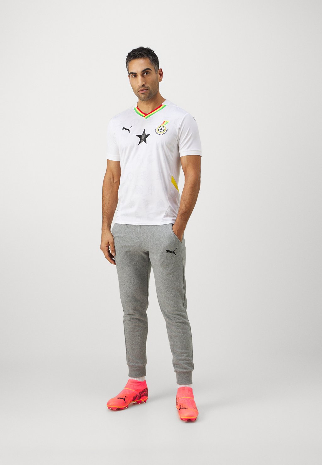 Футболка GFA HOME JERSEY REPLICA Puma, белый
Футболка GFA HOME JERSEY REPLICA Puma, белый