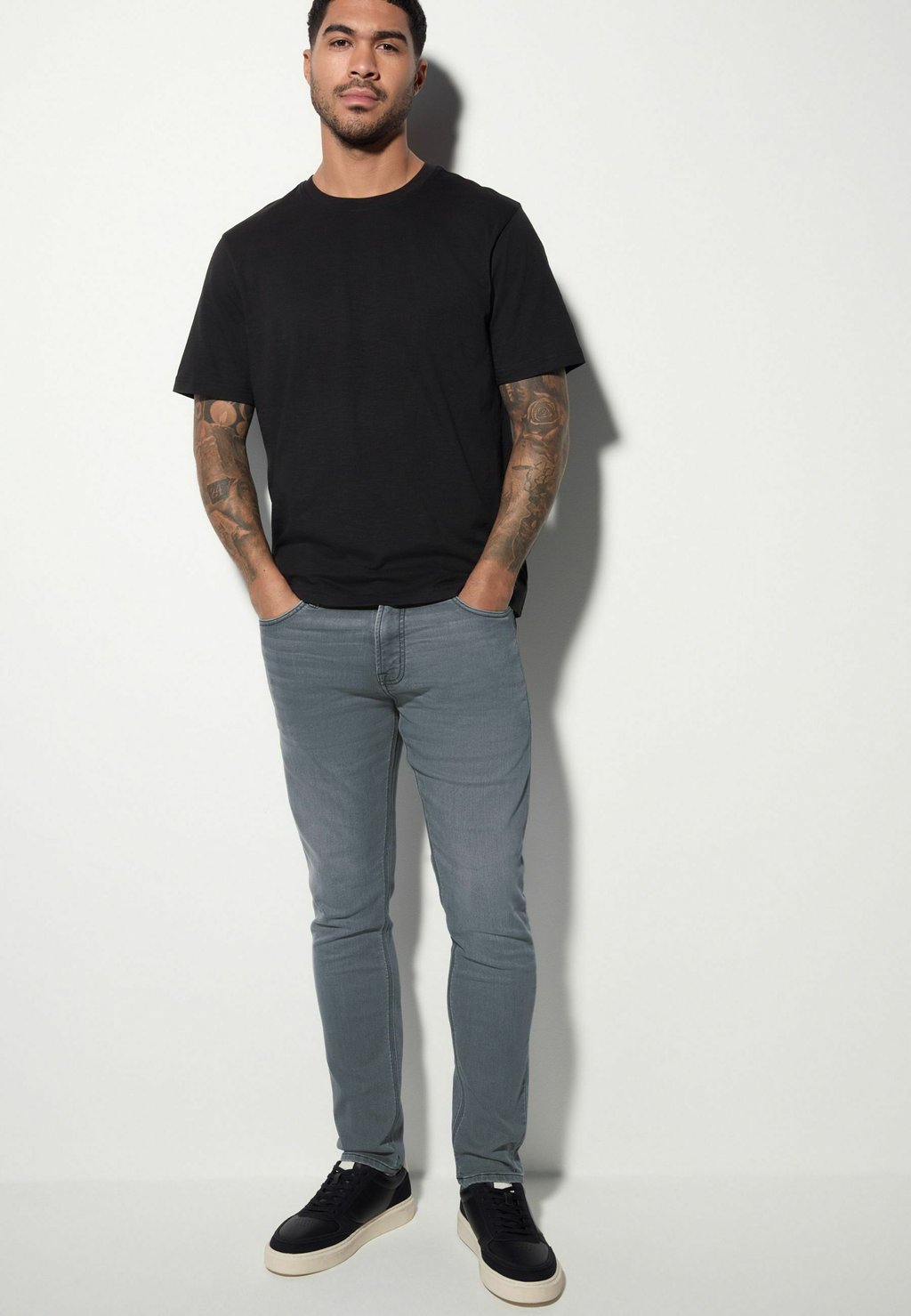 Зауженные джинсы COMFORT STRETCH Next, серый
Зауженные джинсы COMFORT STRETCH Next, серый