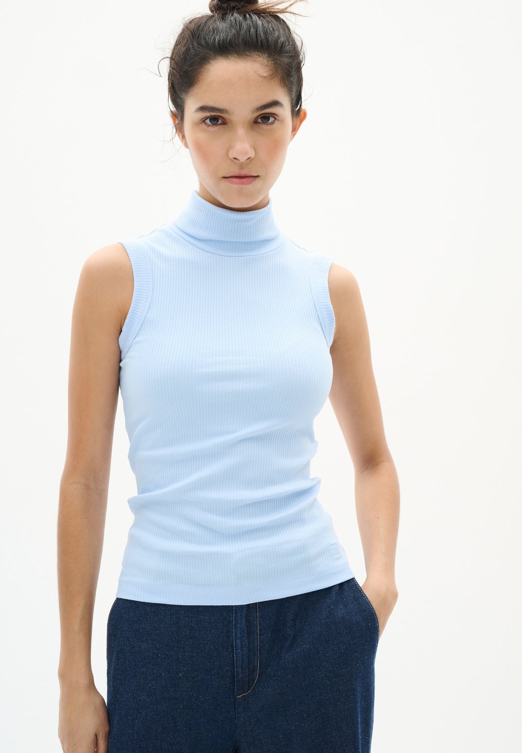 Топ DAGNA ROLLNECK InWear, синий
Топ DAGNA ROLLNECK InWear, синий