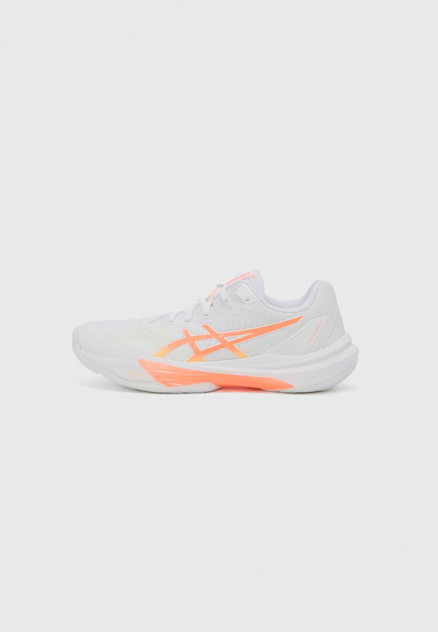 Кроссовки ASICS SKY ELITE 3, White/Vivid Coral/White
Кроссовки ASICS SKY ELITE 3, White/Vivid Coral/White