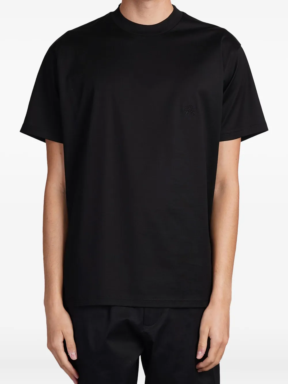 Футболка с вышитым мотивом Low Brand, черный
Футболка с вышитым мотивом Low Brand, черный