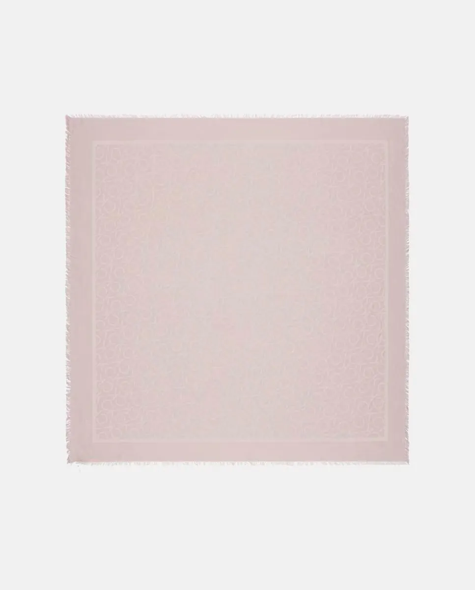 Жаккардовый шарф с монограммой Calvin Klein, светло-серый
Жаккардовый шарф с монограммой Calvin Klein, светло-серый