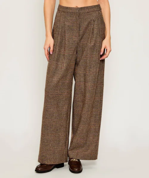 Шерстяные брюки София Relaxed fit Barbour, коричневый
Шерстяные брюки София Relaxed fit Barbour, коричневый