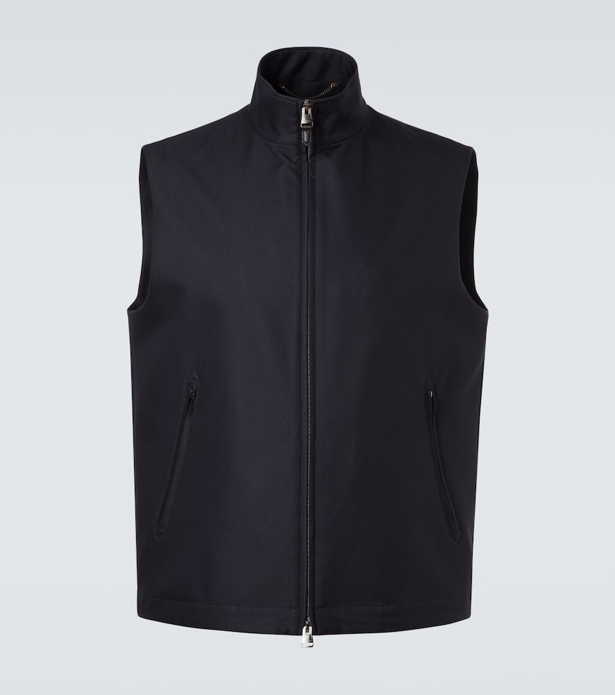 Технический жилет Canali
Технический жилет Canali