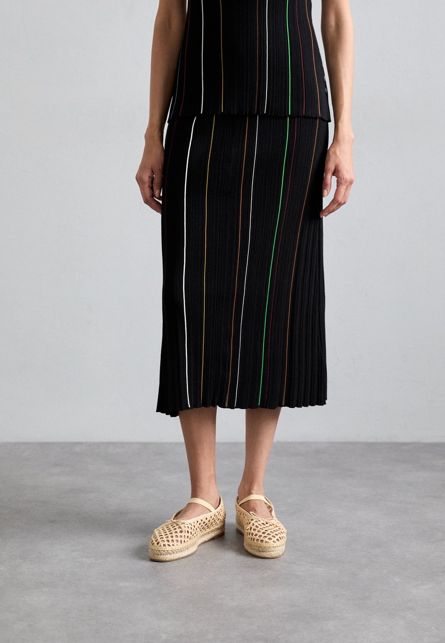 Юбка Paul Smith A-line skirt, Black
Юбка Paul Smith A-line skirt, Black