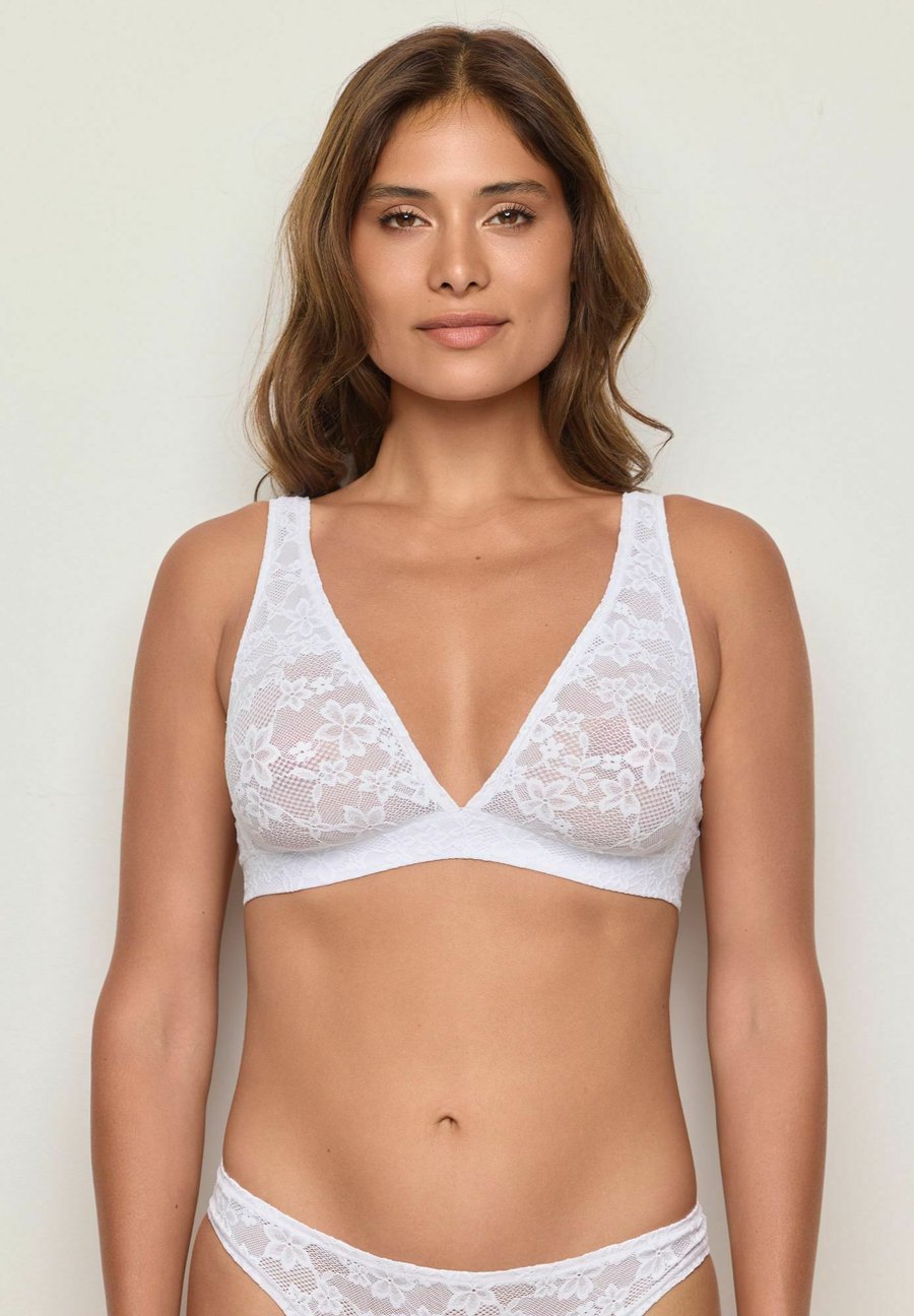 Бюстгальтер Yamamay Triangle bra, White Floral/White
Бюстгальтер Yamamay Triangle bra, White Floral/White
